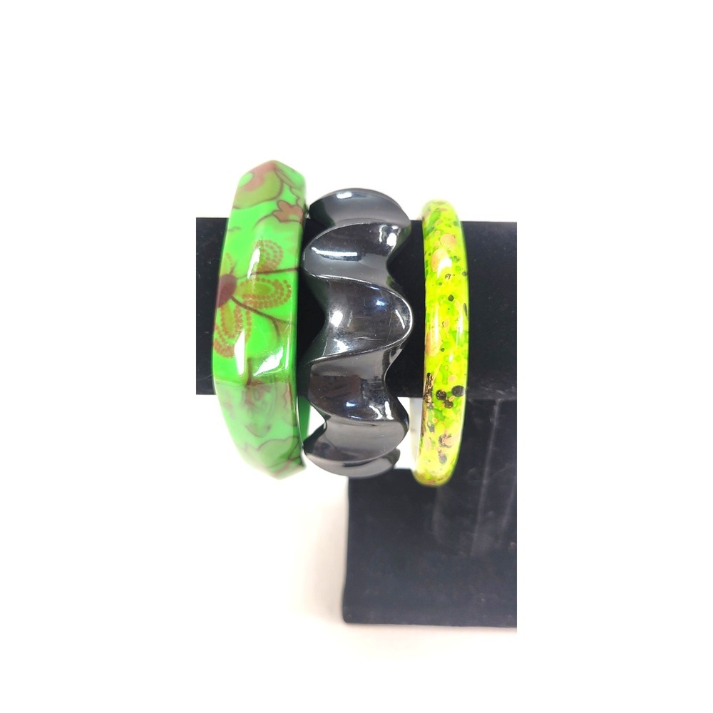 3 Vtg Bangle Bracelets Plastic Resin Black Wavy Green Floral